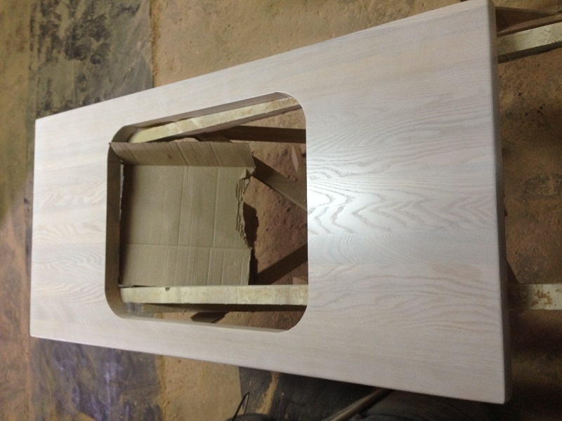 Столешница под врезную раковину, лак Renner (Италия)