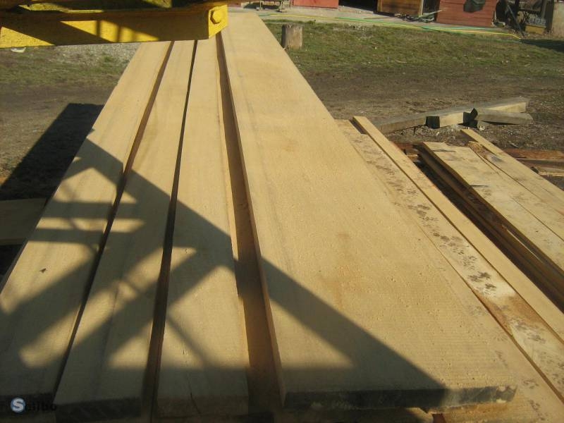 Доска обрезная из дуба