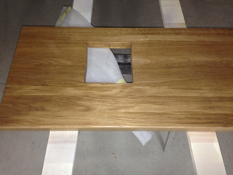 Столешница под раковину в лаке