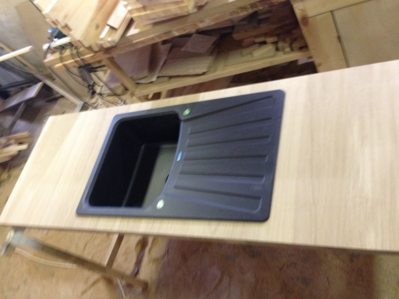 Столешница торцовая с раковиной