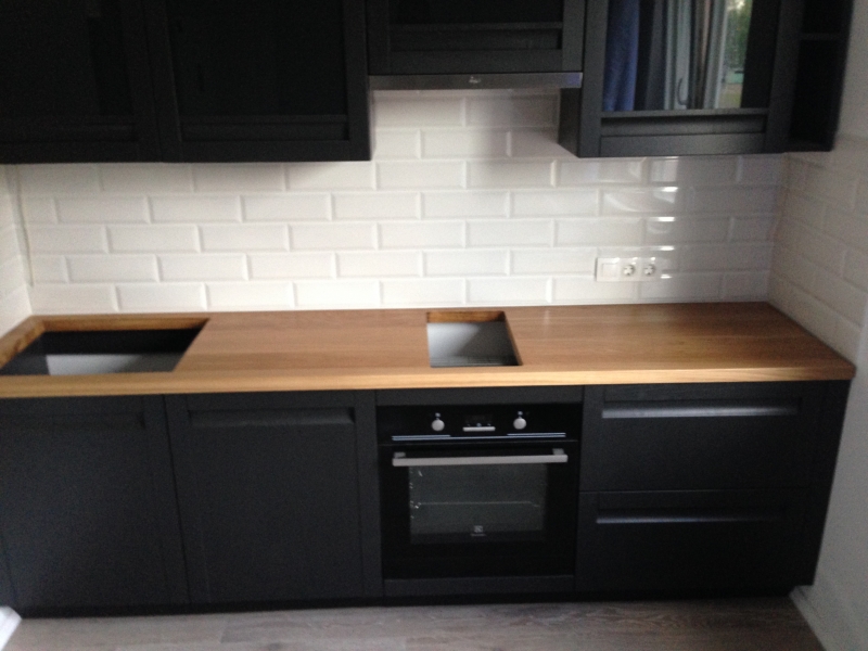 Столешница с отверстиями под технику и мойку, лак RENNER (Италия)