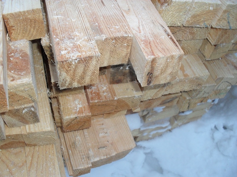 Брусок из зимнего леса