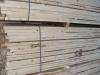 Доска обрезная ественной влажности  с  обзолом